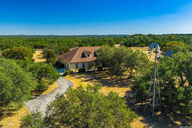 377 Waterstone Pkwy, Boerne, TX 78006