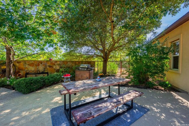 377 Waterstone Pkwy, Boerne, TX 78006