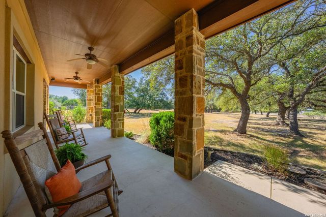 377 Waterstone Pkwy, Boerne, TX 78006