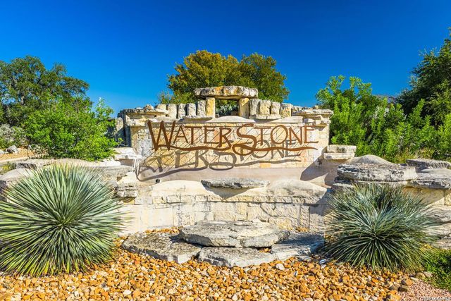 377 Waterstone Pkwy, Boerne, TX 78006