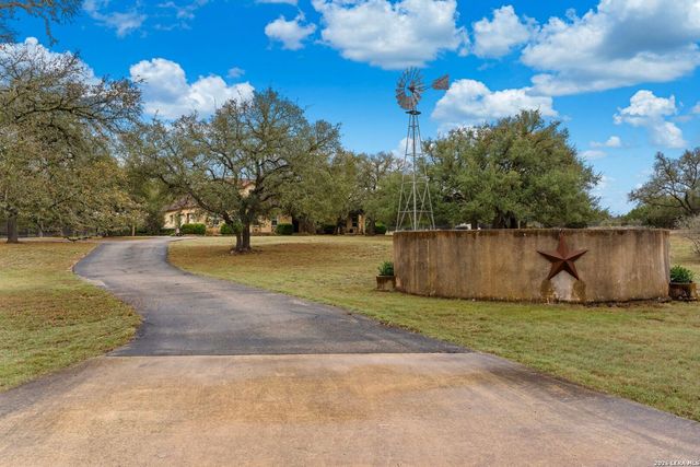 377 Waterstone Pkwy, Boerne, TX 78006