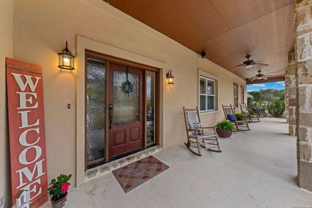 377 Waterstone Pkwy, Boerne, TX 78006