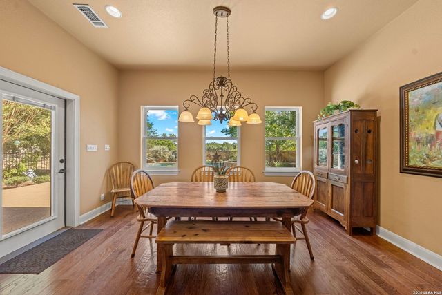 377 Waterstone Pkwy, Boerne, TX 78006