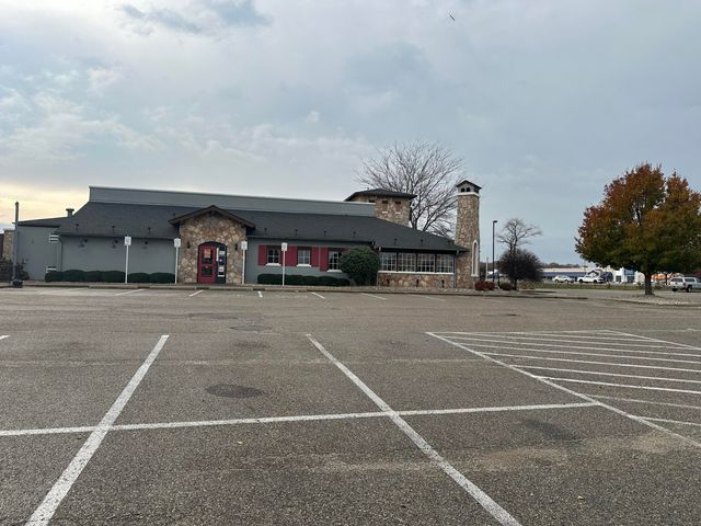 3015 W Shore Drive, Holland, MI 49424