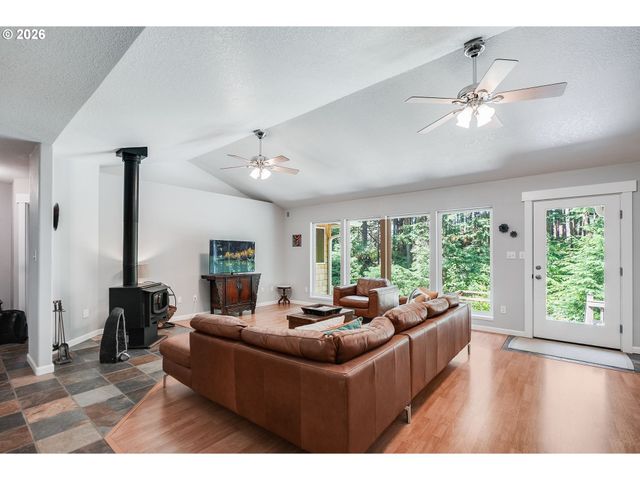32105 HEMLOCK Ln, Arch Cape, OR 97102