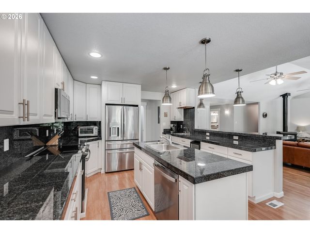 32105 HEMLOCK Ln, Arch Cape, OR 97102
