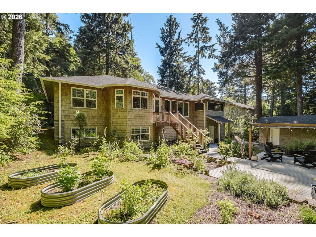 32105 HEMLOCK Ln, Arch Cape, OR 97102