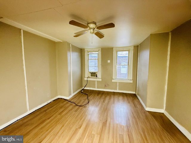 3035 E MONUMENT ST, Baltimore, MD 21205