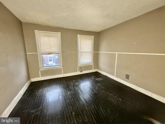 3035 E MONUMENT ST, Baltimore, MD 21205