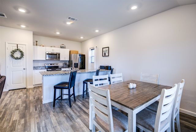 905 Avagail Avenue, Springtown, TX 76082