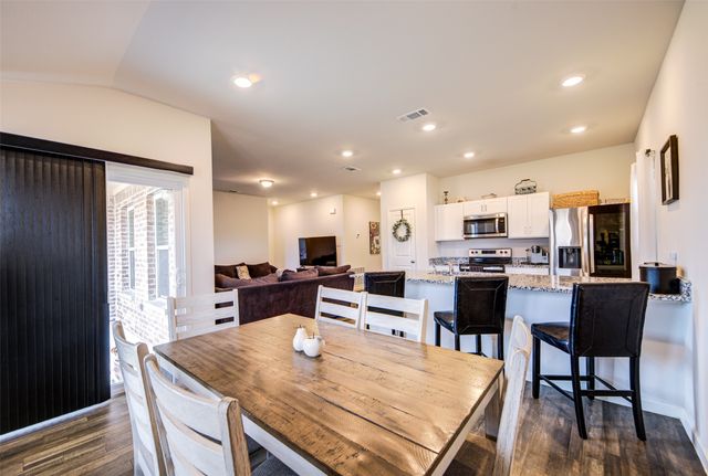 905 Avagail Avenue, Springtown, TX 76082