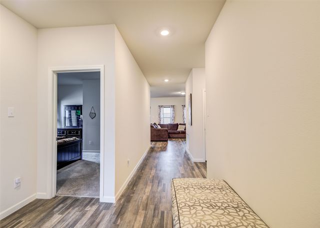 905 Avagail Avenue, Springtown, TX 76082