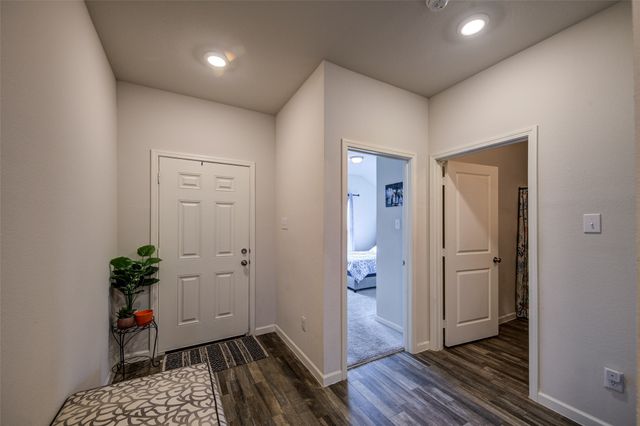 905 Avagail Avenue, Springtown, TX 76082