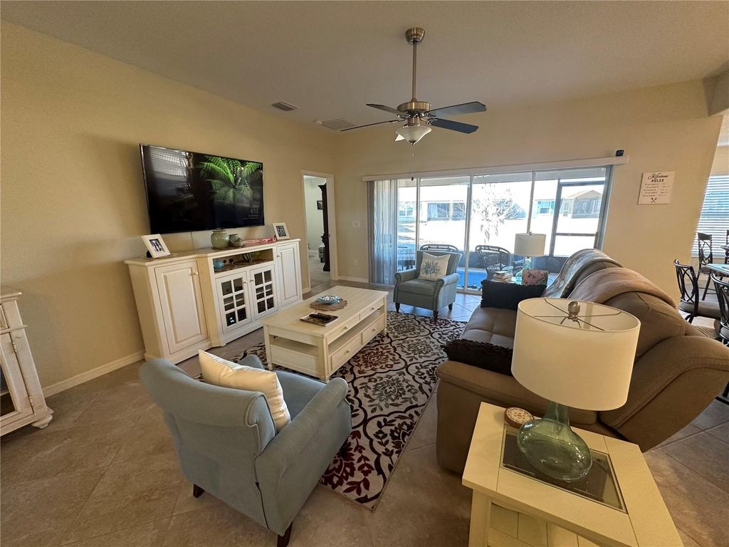 Image 12 of property listing at 4622 SHENANDOAH RIVER TRAIL, Leesburg, FL 34748