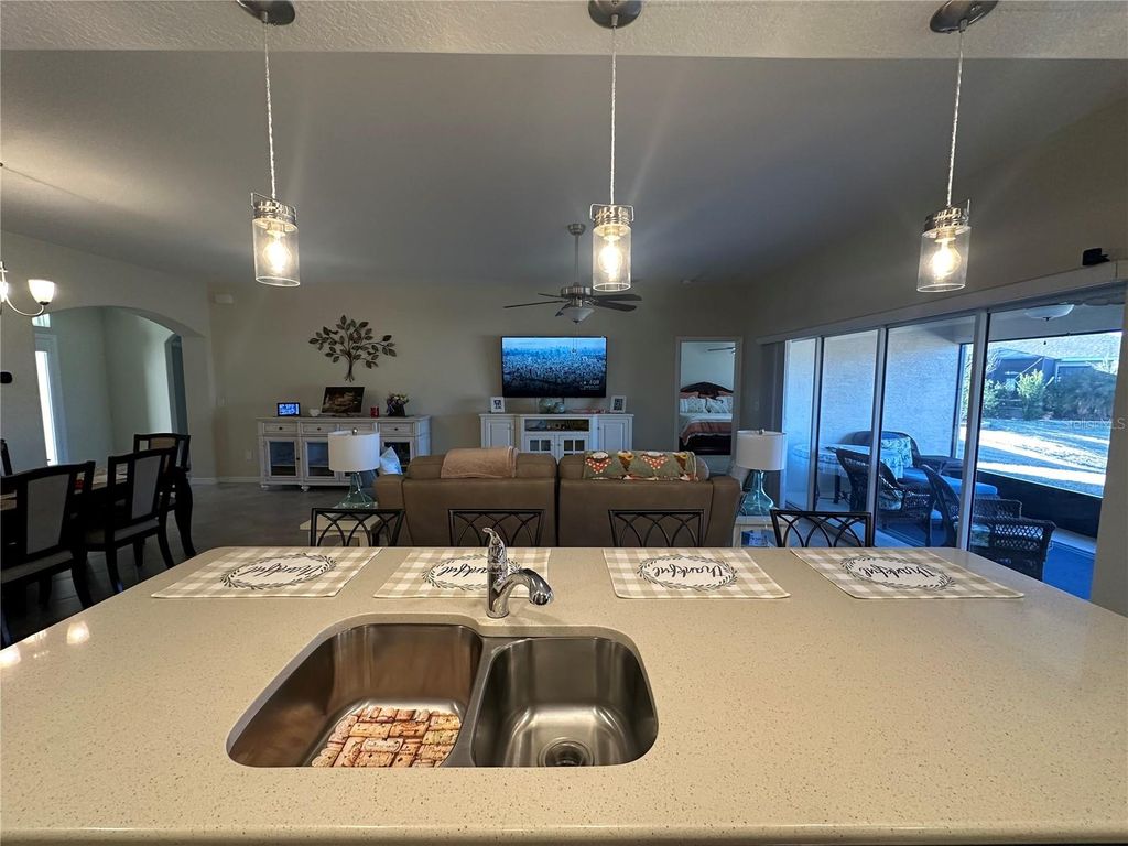 Image 5 of property listing at 4622 SHENANDOAH RIVER TRAIL, Leesburg, FL 34748