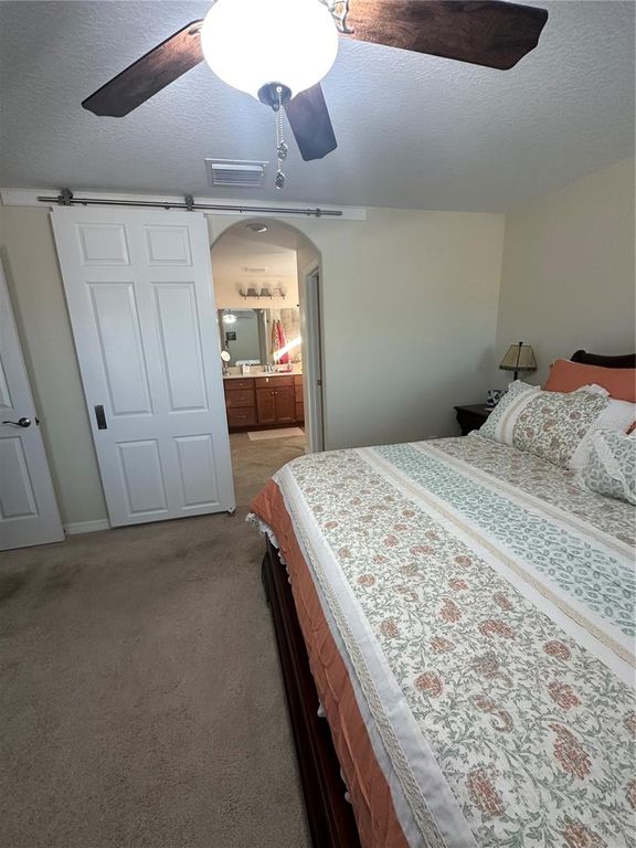 Image 8 of property listing at 4622 SHENANDOAH RIVER TRAIL, Leesburg, FL 34748