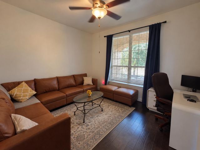 1408 Saddlespur LN, Leander, TX 78641