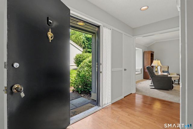 1003 Heritage Village B, Southbury, CT 06488