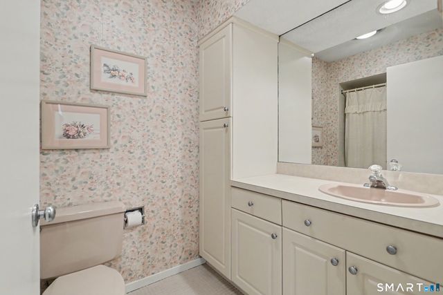 1003 Heritage Village B, Southbury, CT 06488