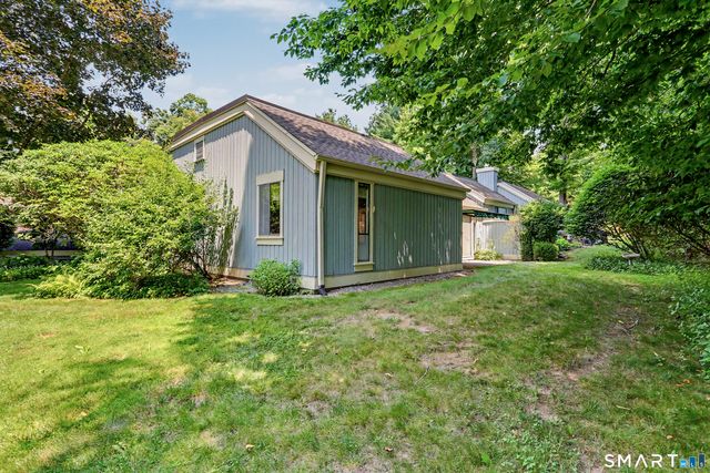 1003 Heritage Village B, Southbury, CT 06488