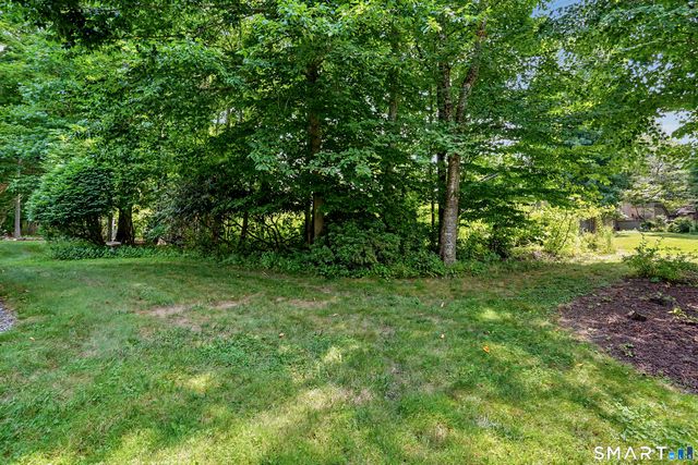 1003 Heritage Village B, Southbury, CT 06488
