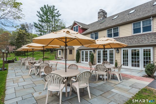 1003 Heritage Village B, Southbury, CT 06488