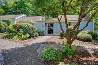 1003 Heritage Village B, Southbury, CT 06488