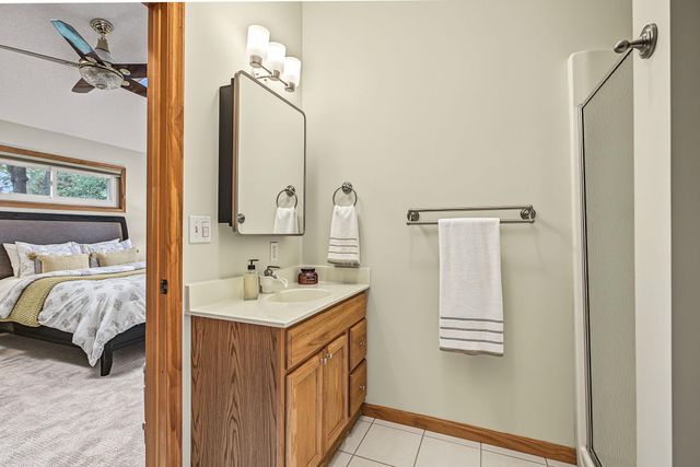 1947 Arona Street, Roseville, MN 55113