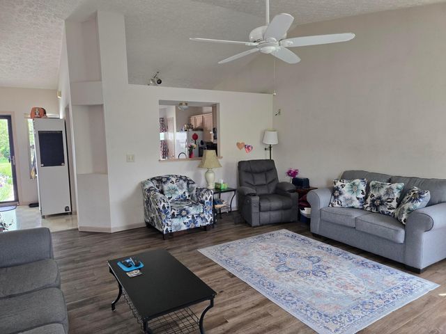5697 Silver Spurs Lane, Galloway, OH 43119
