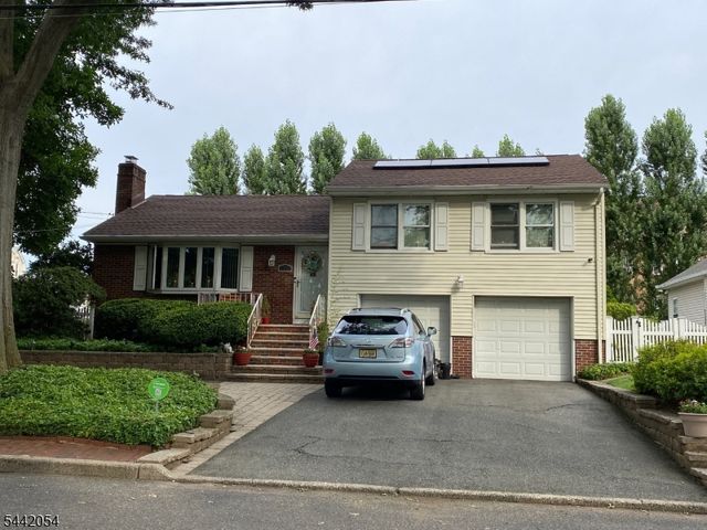 21 Ravine Ave, Nutley Twp., NJ 07110