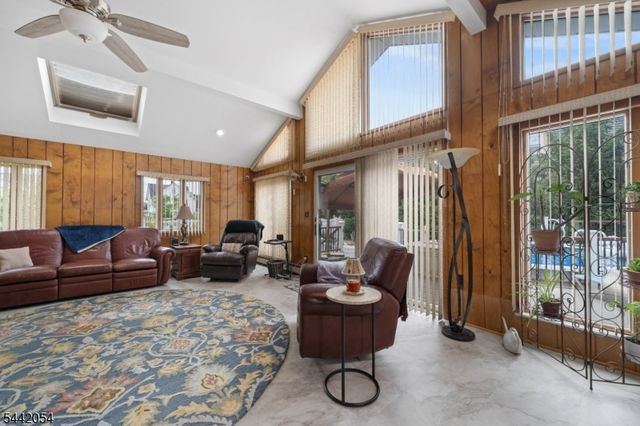 21 Ravine Ave, Nutley Twp., NJ 07110