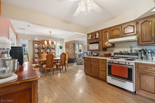 21 Ravine Ave, Nutley Twp., NJ 07110