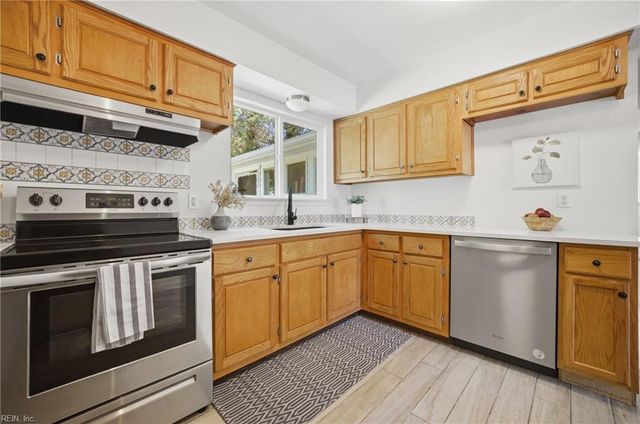 4 Hondo CT, Hampton, VA 23669