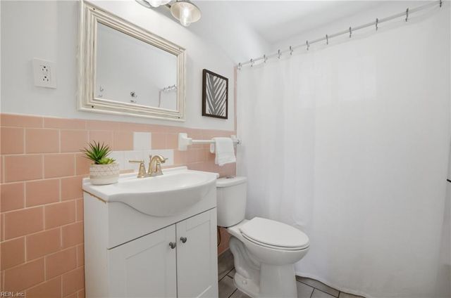 4 Hondo CT, Hampton, VA 23669