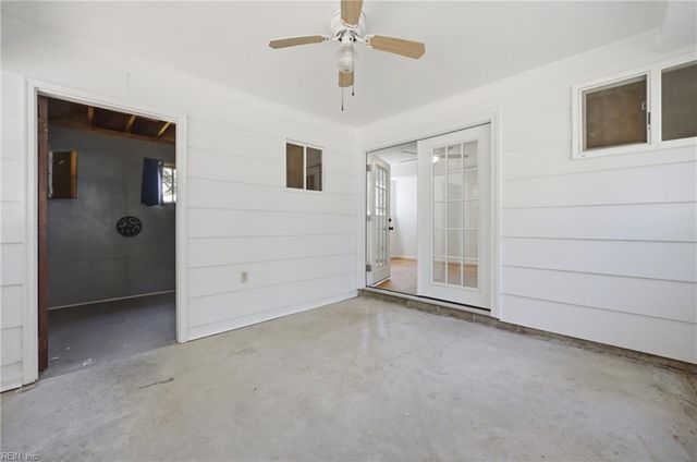 4 Hondo CT, Hampton, VA 23669