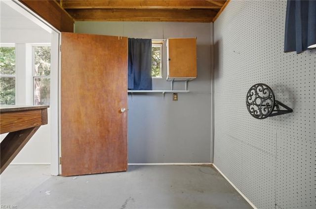 4 Hondo CT, Hampton, VA 23669