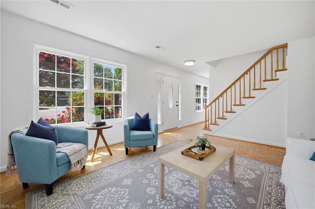 4 Hondo CT, Hampton, VA 23669