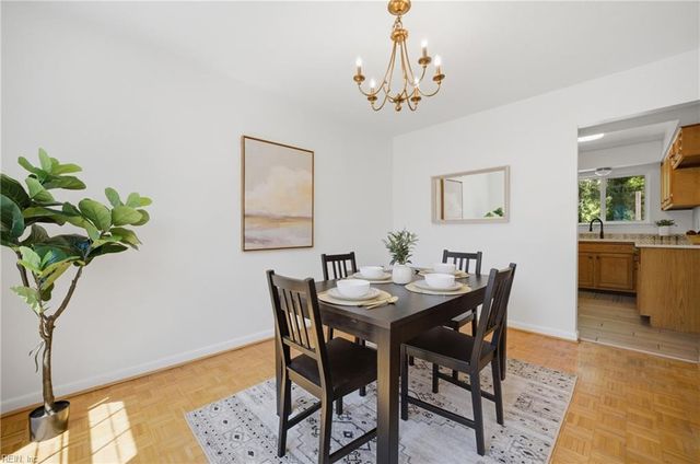 4 Hondo CT, Hampton, VA 23669