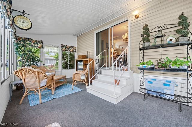 3 Lees Lane, Olmsted Twp, OH 44138