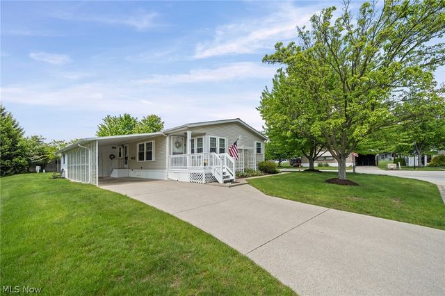 3 Lees Lane, Olmsted Twp, OH 44138