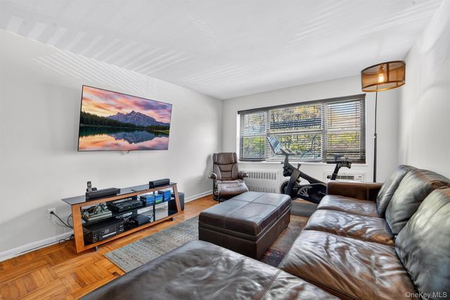 222 N Broadway 3D, Yonkers, NY 10701