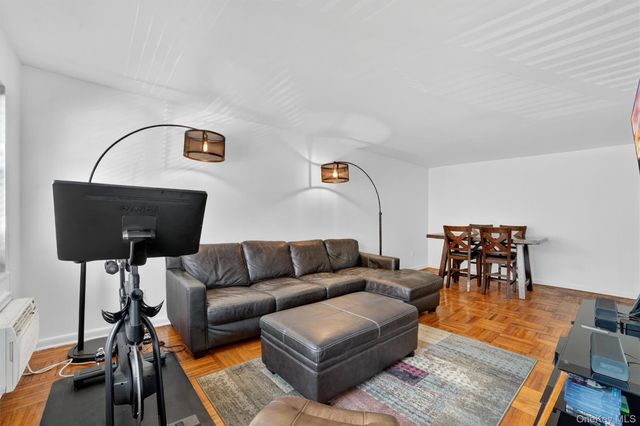 222 N Broadway 3D, Yonkers, NY 10701