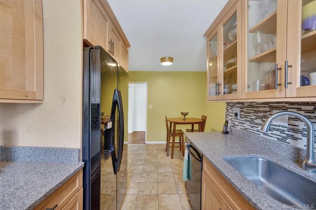 222 N Broadway 3D, Yonkers, NY 10701