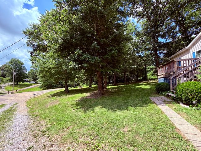 135 Spring Rd, Morrison, TN 37357