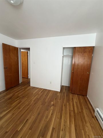 18618 140th Avenue, Springfield Gardens, NY 11413