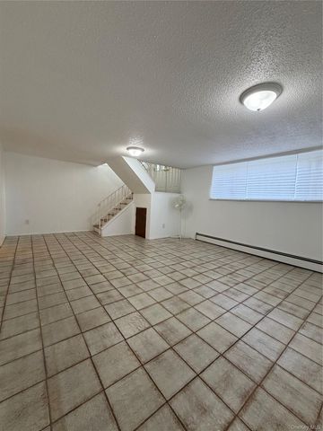 18618 140th Avenue, Springfield Gardens, NY 11413