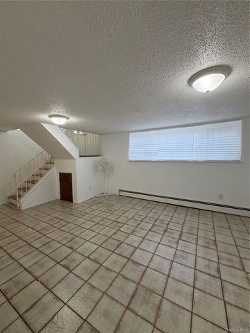 18618 140th Avenue, Springfield Gardens, NY 11413