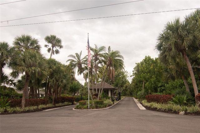 7403 CARNOUSTIE DRIVE 7D, Sarasota, FL 34238