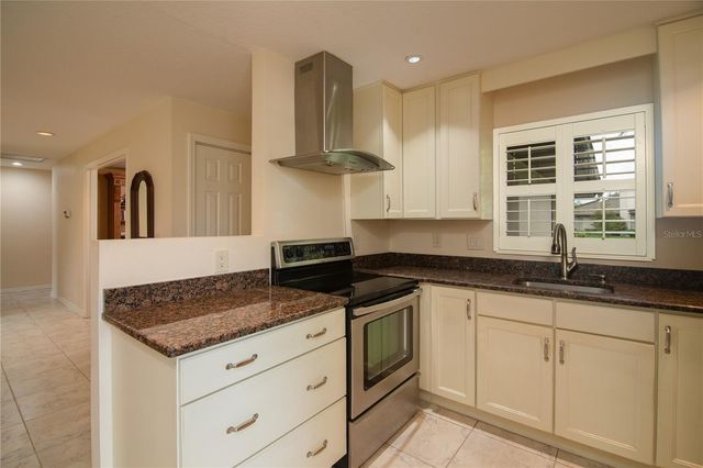 7403 CARNOUSTIE DRIVE 7D, Sarasota, FL 34238