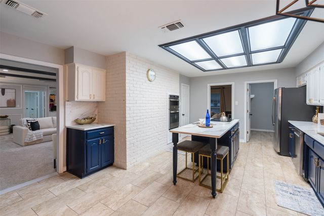 2342 King Richard Drive, Grand Prairie, TX 75050